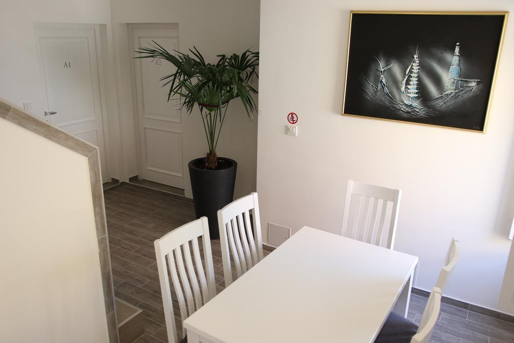 Centar Vodice Apartmani Rom bilde